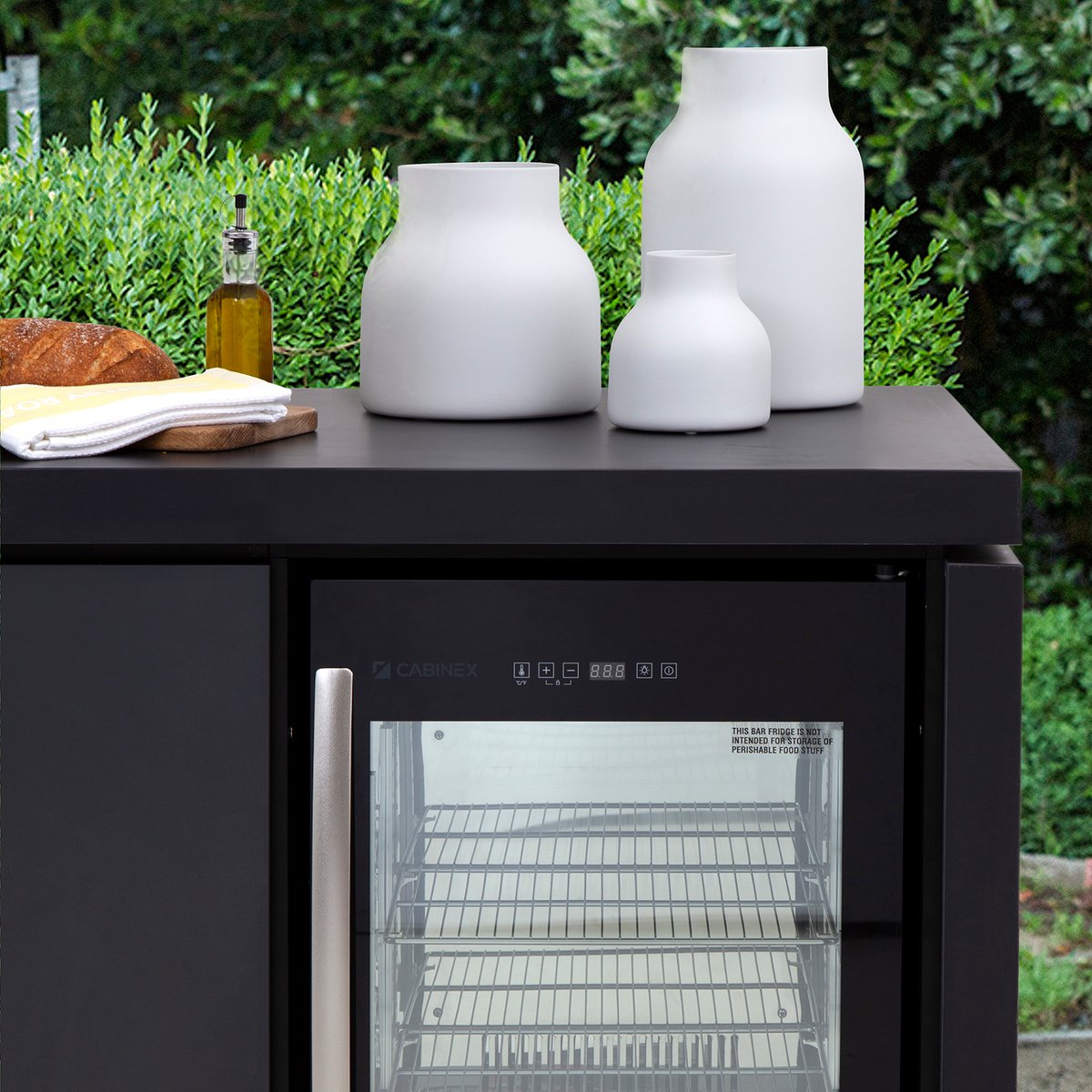 Cabinex Fridge Front Lifestyle 07_WEB