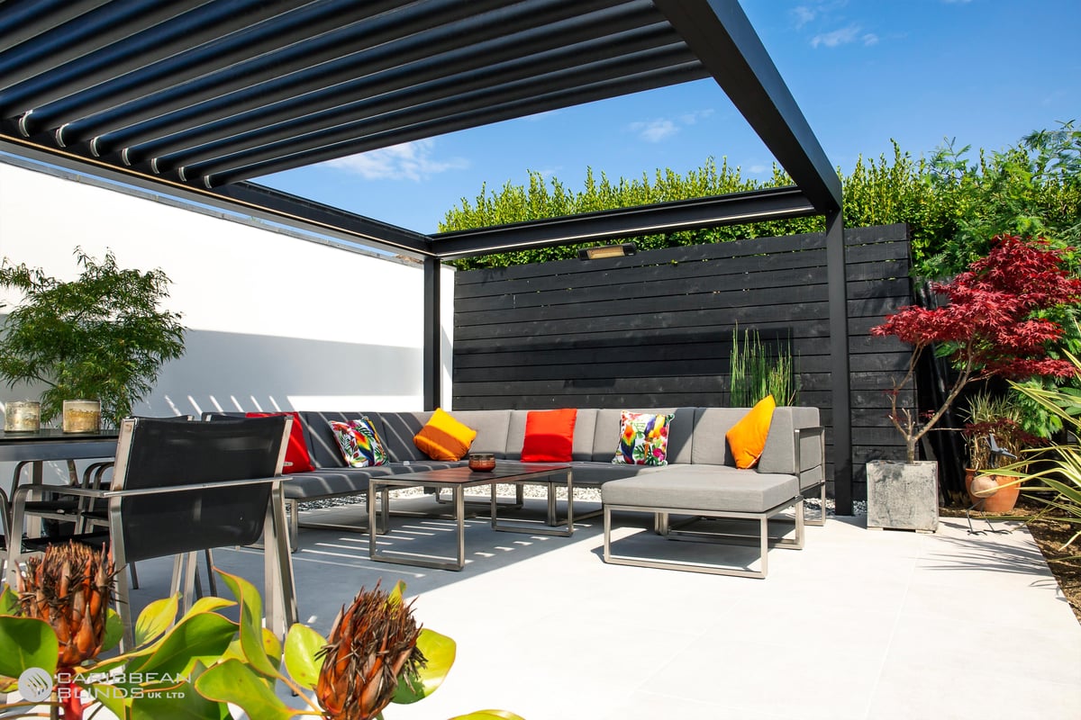 CB - Prestige Outdoor Living Pod - Black - 20